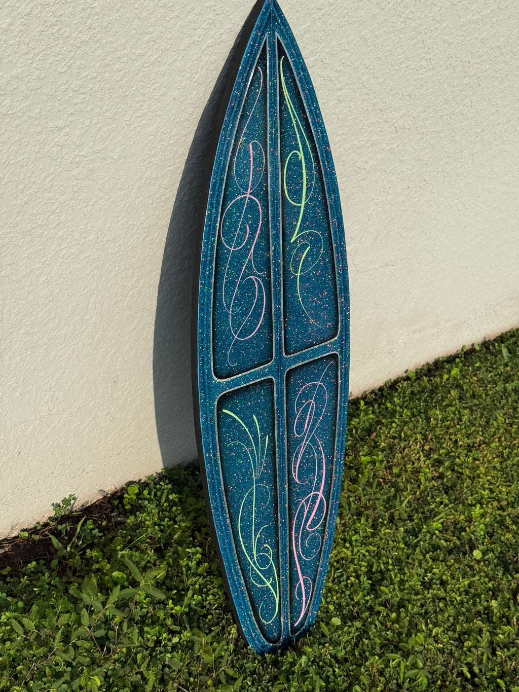 Mini Surfboard w/ Scrolls
