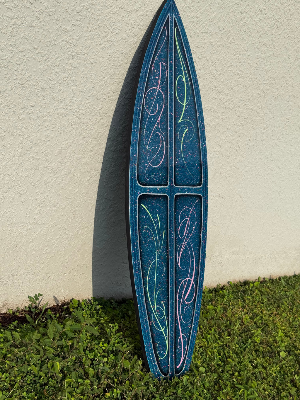 Mini Surfboard w/ Scrolls